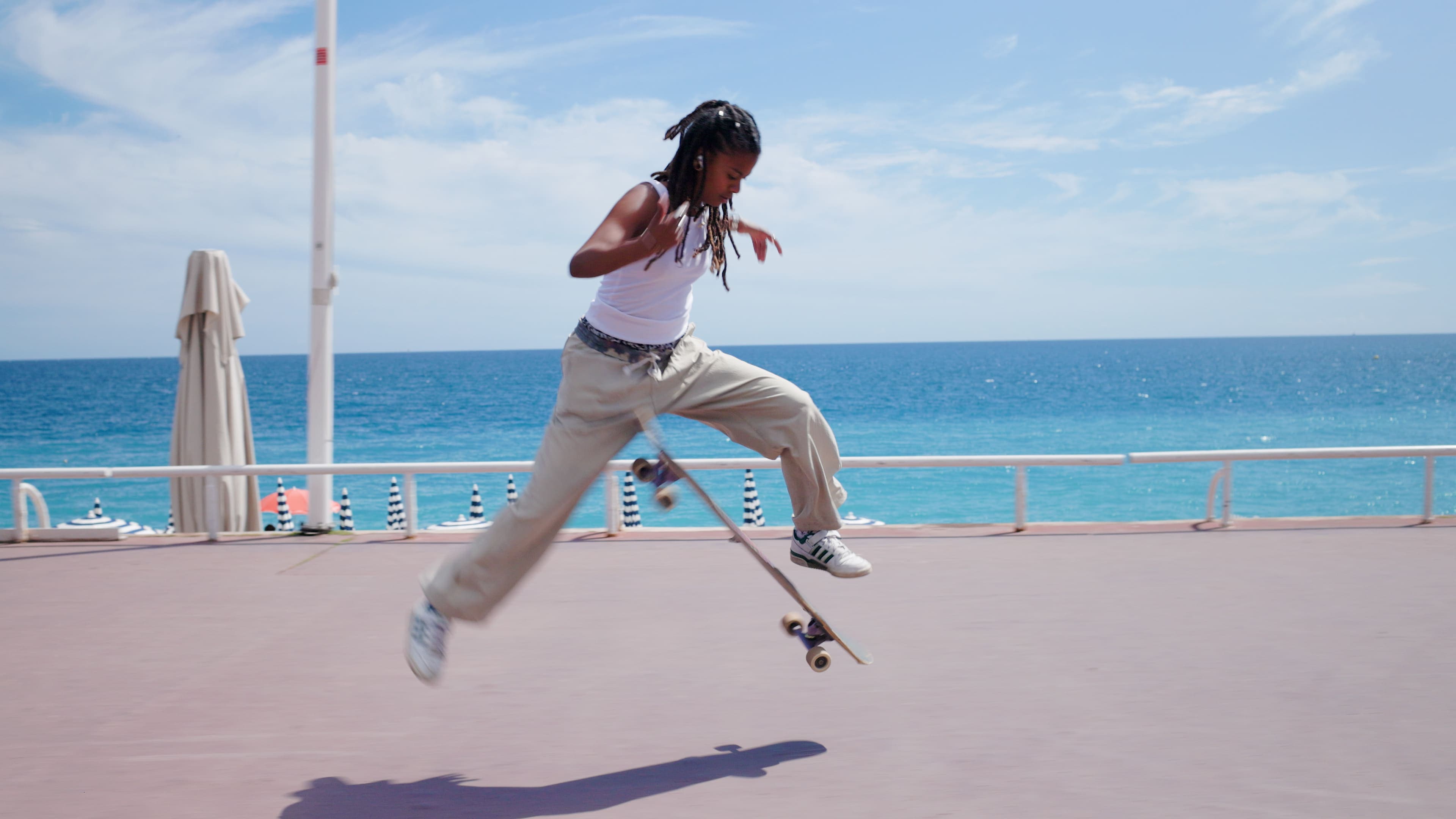 Skate Longboard Dancing / Freestyle